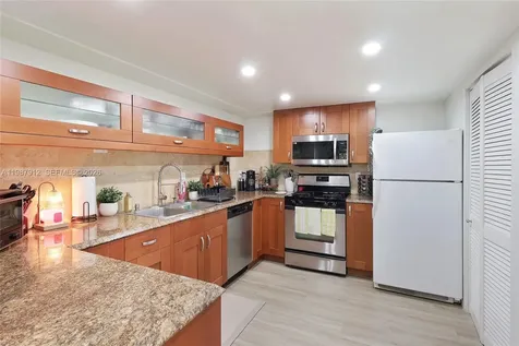 6507 SW 116th Place Miami FL 33173