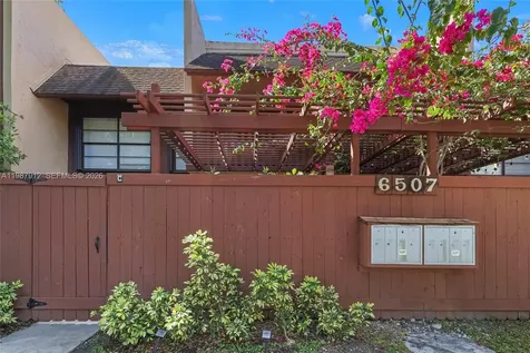 6507 SW 116th Place Miami FL 33173
