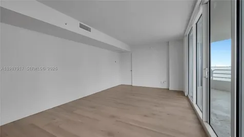 555 NE 34th Street Miami FL 33137