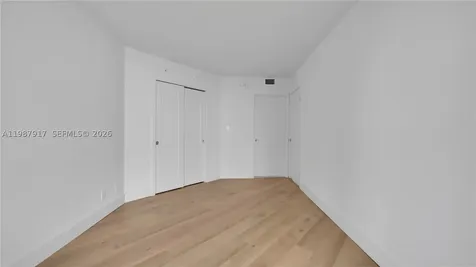 555 NE 34th Street Miami FL 33137