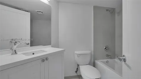 555 NE 34th Street Miami FL 33137