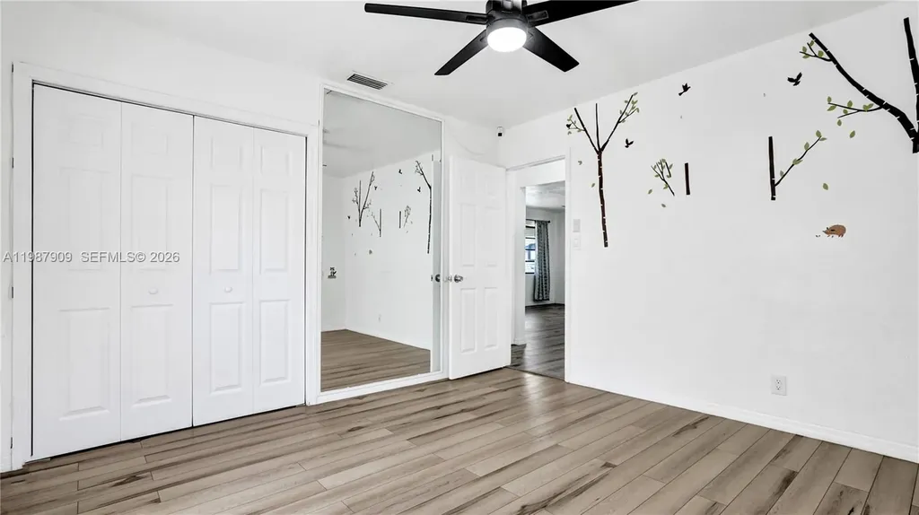1007 N 31st Road Hollywood FL 33021
