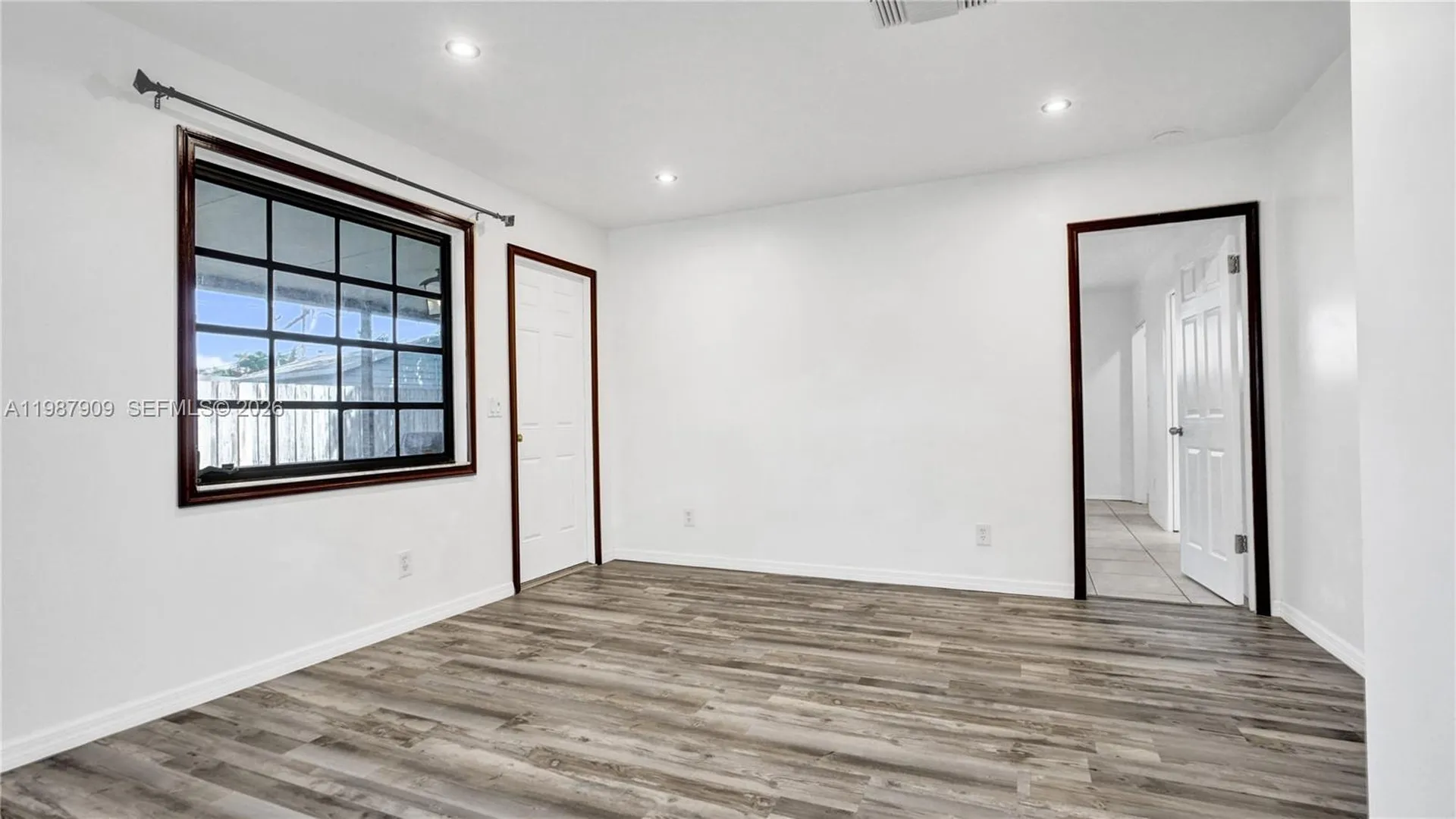 1007 N 31st Road Hollywood FL 33021