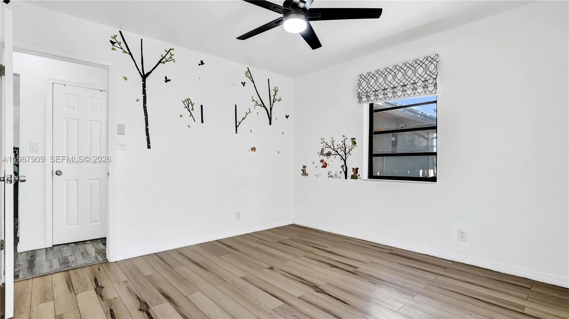 1007 N 31st Road Hollywood FL 33021