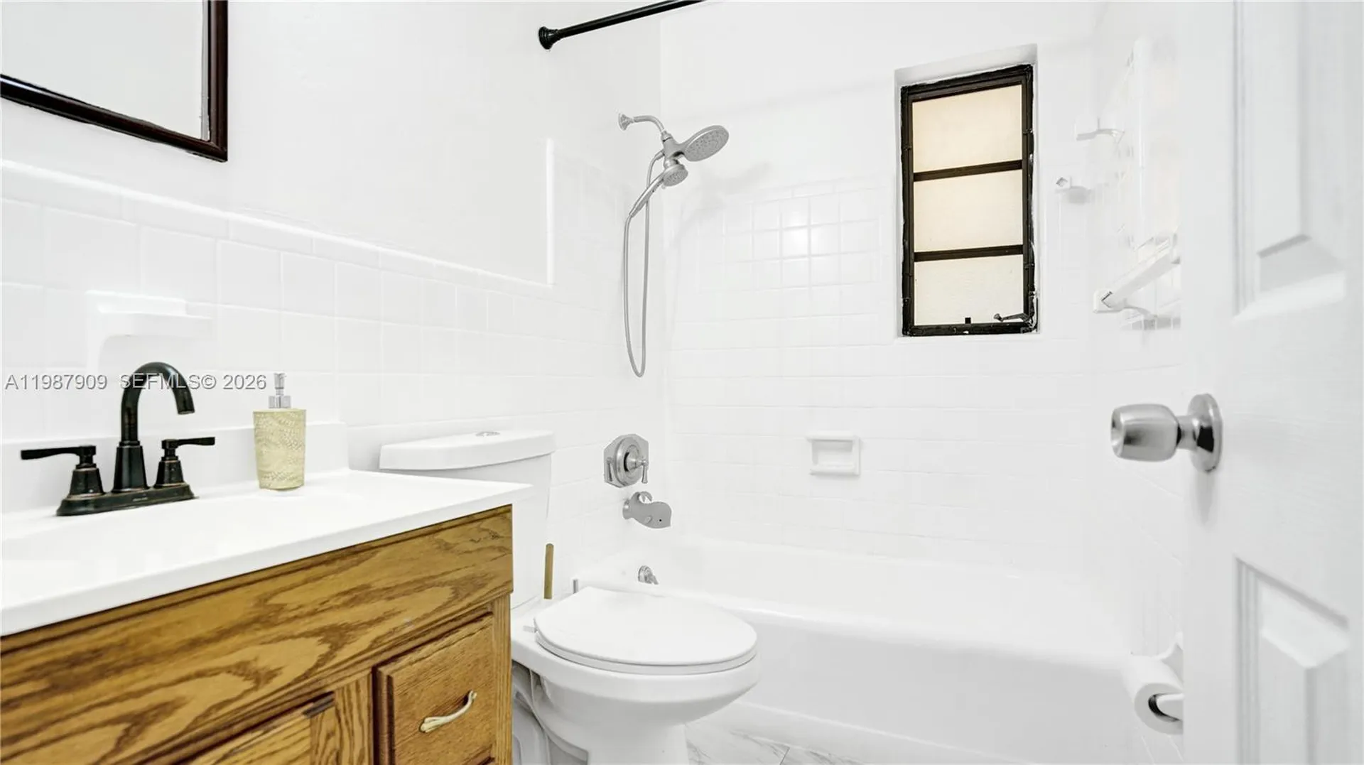 1007 N 31st Road Hollywood FL 33021