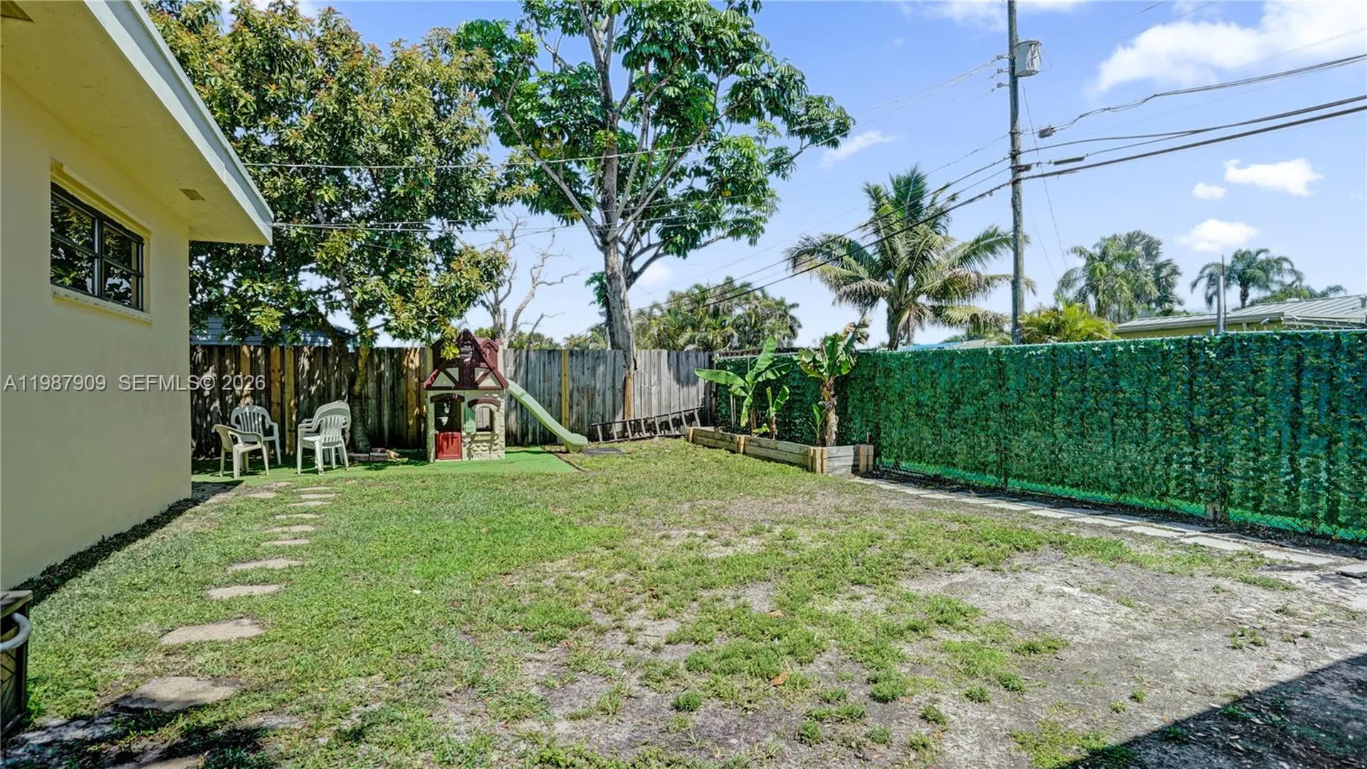 1007 N 31st Road Hollywood FL 33021