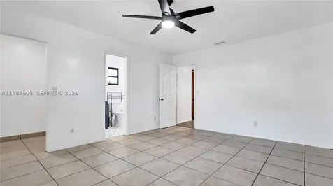1007 N 31st Road Hollywood FL 33021