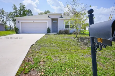 660 Cotulla Drive Kissimmee FL 34758