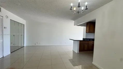 17021 N Bay Road Sunny Isles Beach FL 33160