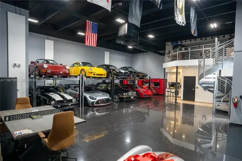 6030 NW 102nd Avenue Doral FL 33178