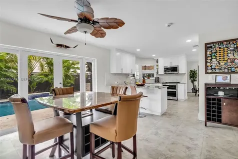 15726 SW 76th Terrace Miami FL 33193