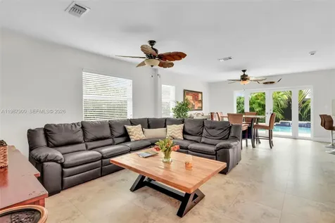 15726 SW 76th Terrace Miami FL 33193