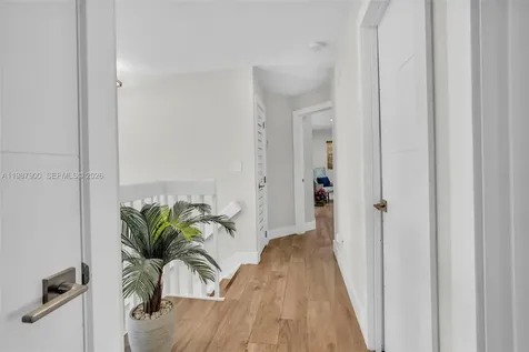 15726 SW 76th Terrace Miami FL 33193