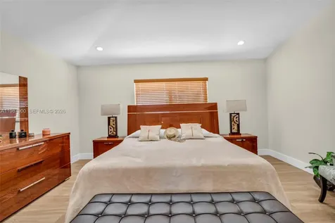 15726 SW 76th Terrace Miami FL 33193