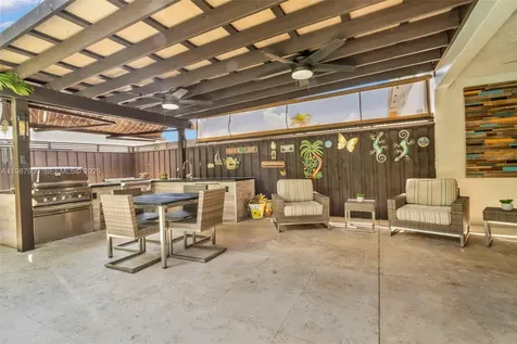 15726 SW 76th Terrace Miami FL 33193