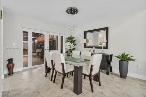 15726 SW 76th Terrace Miami FL 33193