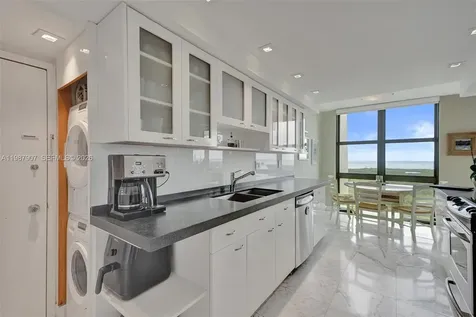 1121 Crandon Boulevard Key Biscayne FL 33149