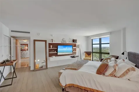 1121 Crandon Boulevard Key Biscayne FL 33149