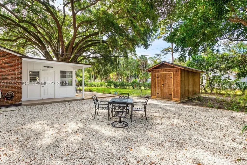 4556 Woodmere Lane Lake Worth FL 33463