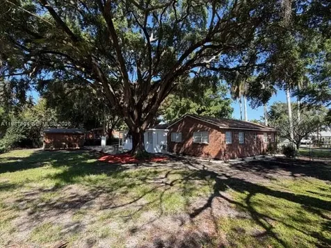 4556 Woodmere Lane Lake Worth FL 33463