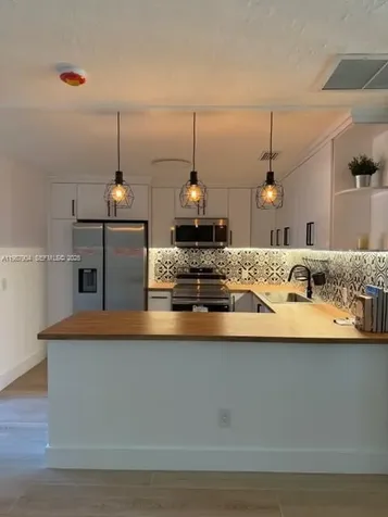 4556 Woodmere Lane Lake Worth FL 33463