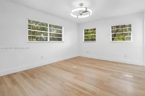 4556 Woodmere Lane Lake Worth FL 33463