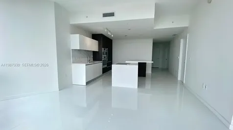 851 NE 1st Avenue Miami FL 33132