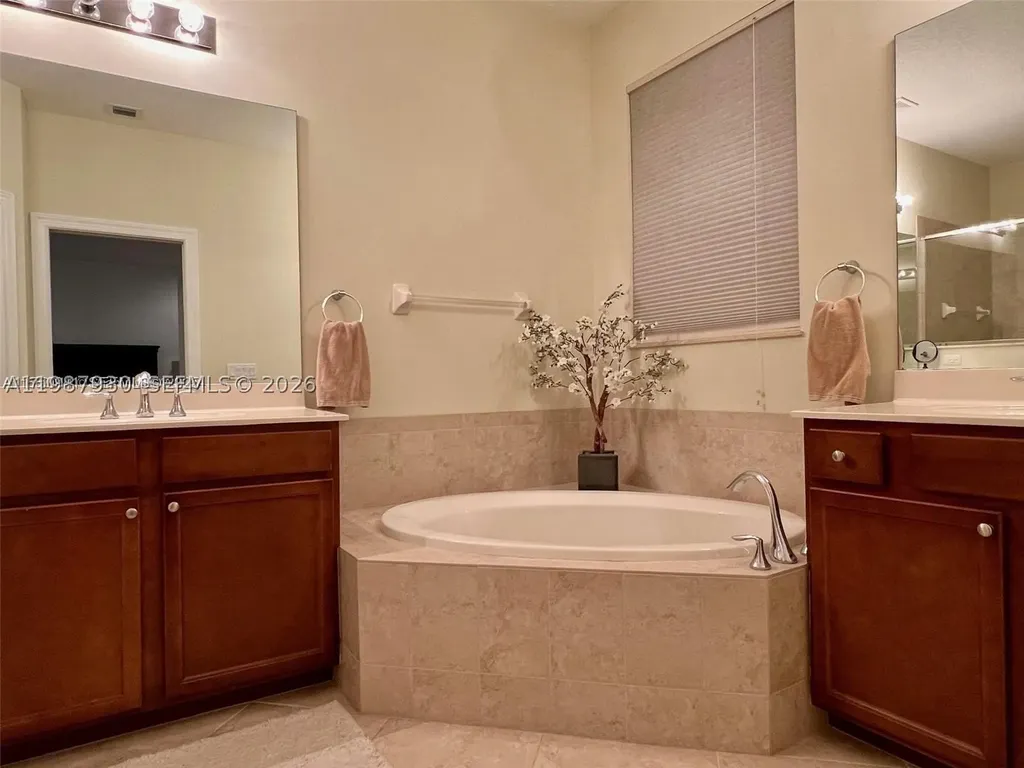 5065 Dulce Court Palm Beach Gardens FL 33418