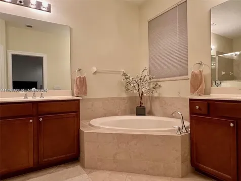 5065 Dulce Court Palm Beach Gardens FL 33418