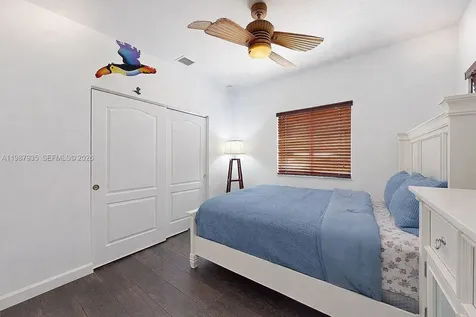 16479 SW 50th Terrace Miami FL 33185
