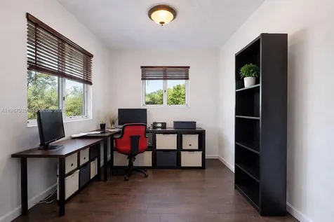 16479 SW 50th Terrace Miami FL 33185
