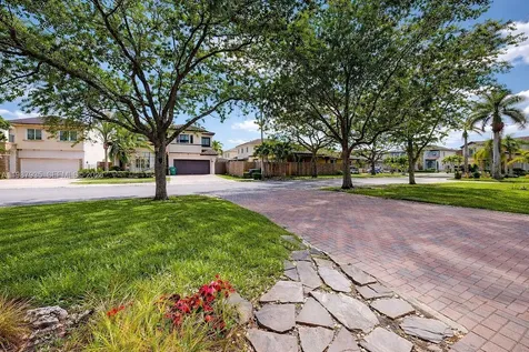 16479 SW 50th Terrace Miami FL 33185