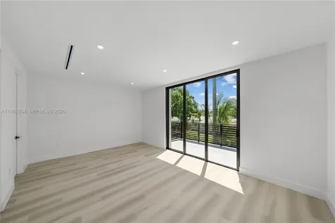 536 NW 48th Street Miami FL 33127