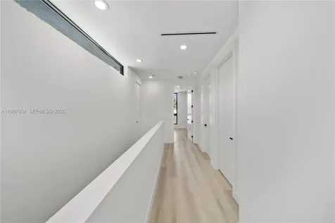 536 NW 48th Street Miami FL 33127