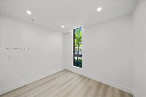 536 NW 48th Street Miami FL 33127