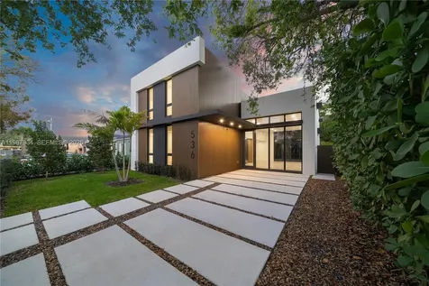 536 NW 48th Street Miami FL 33127