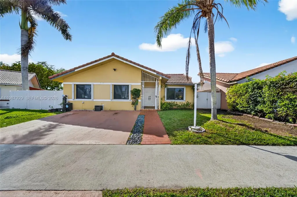 14446 SW 96th Terrace Miami FL 33186