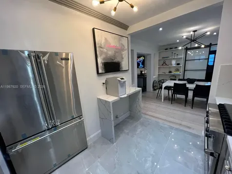 5173 Alton Road Miami Beach FL 33140