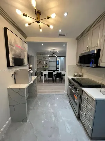 5173 Alton Road Miami Beach FL 33140