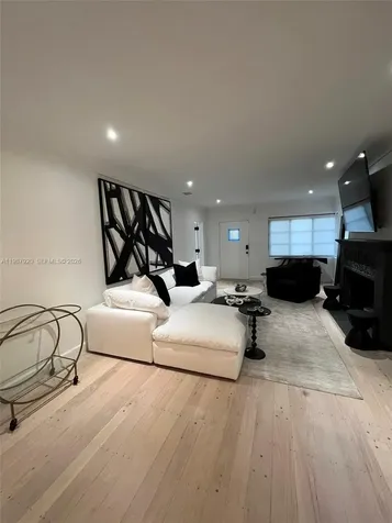 5173 Alton Road Miami Beach FL 33140