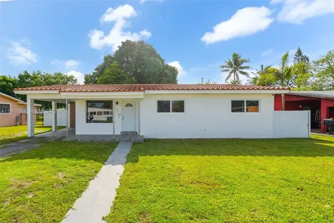 10747 NW 22nd Court Miami FL 33167