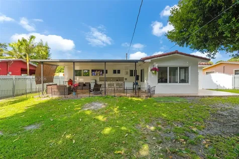 10747 NW 22nd Court Miami FL 33167