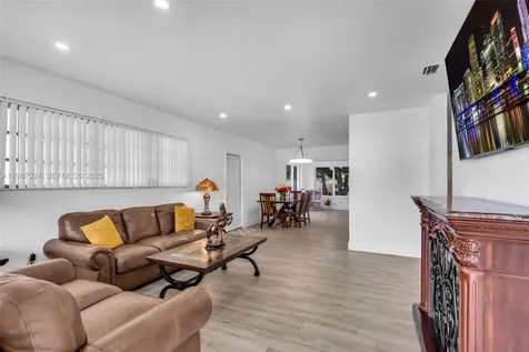 10747 NW 22nd Court Miami FL 33167