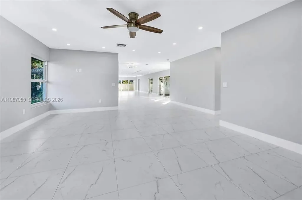 4010 NW 99th Avenue Coral Springs FL 33065