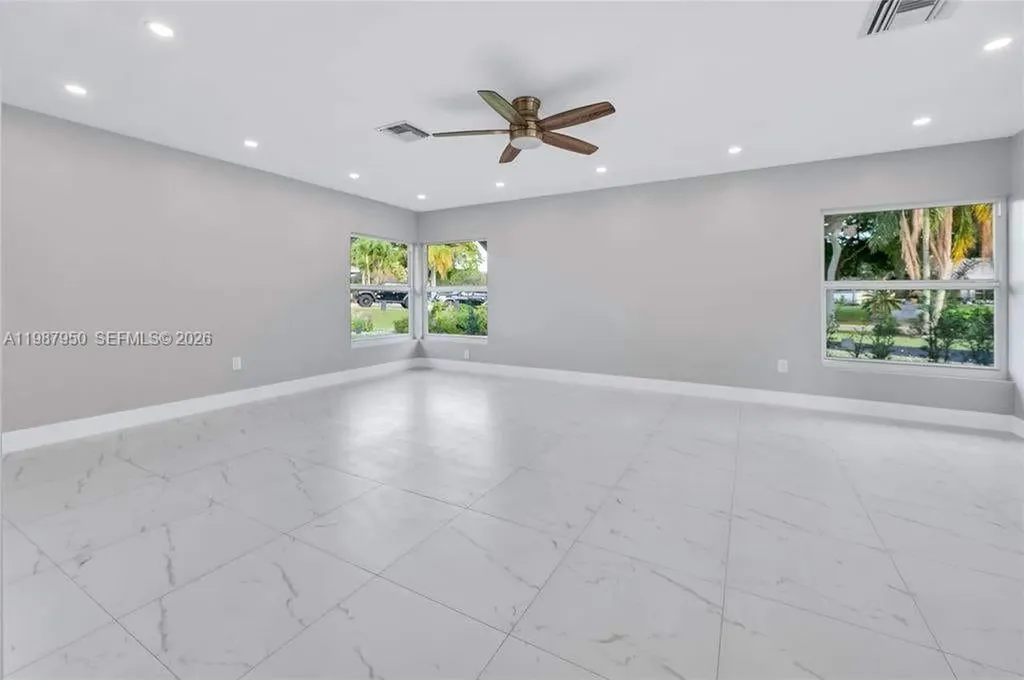 4010 NW 99th Avenue Coral Springs FL 33065