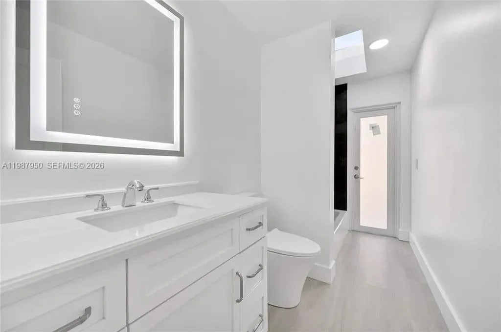4010 NW 99th Avenue Coral Springs FL 33065