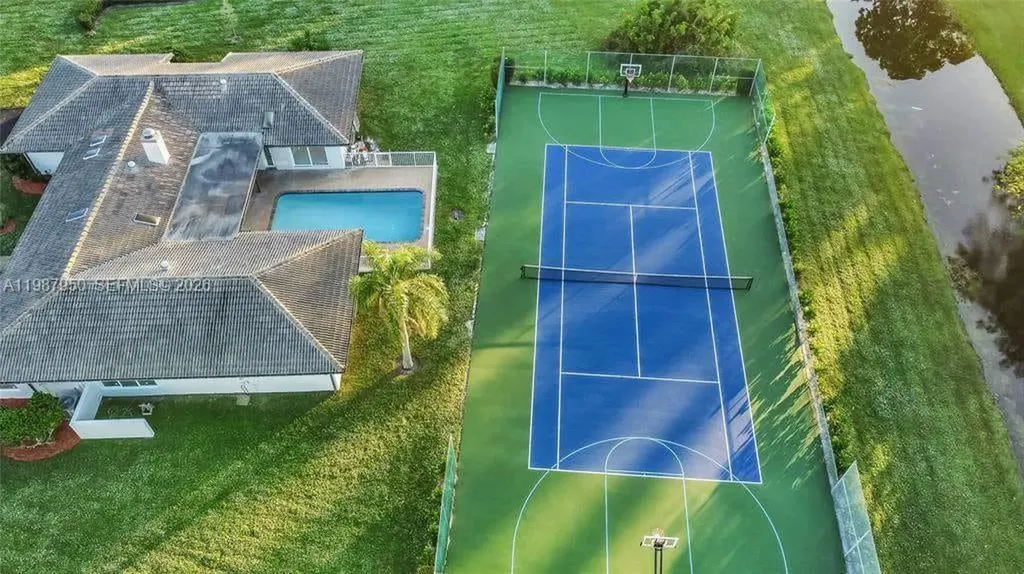 4010 NW 99th Avenue Coral Springs FL 33065