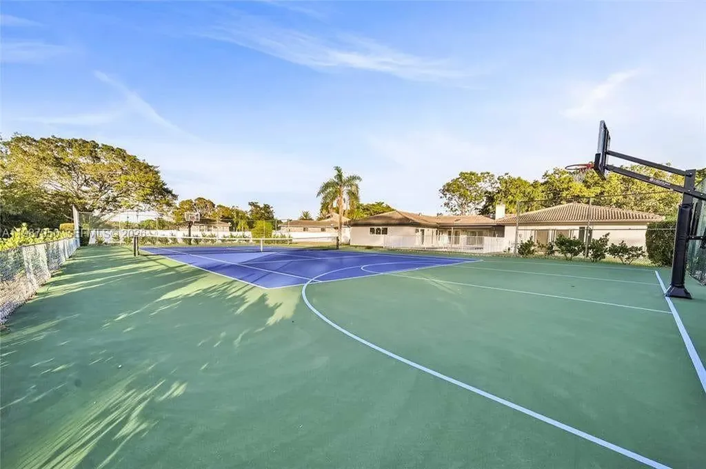 4010 NW 99th Avenue Coral Springs FL 33065
