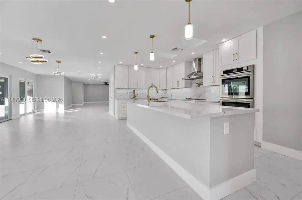 4010 NW 99th Avenue Coral Springs FL 33065