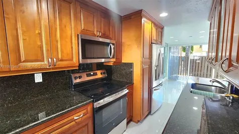 841 NW 81st Avenue Plantation FL 33324